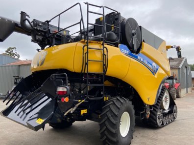 New Holland CR8.80 Revelation