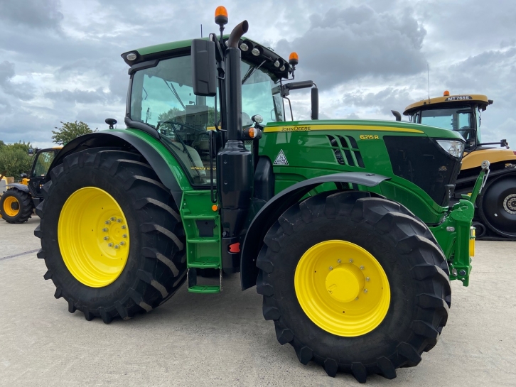 John Deere 6215R Ultimate Edition