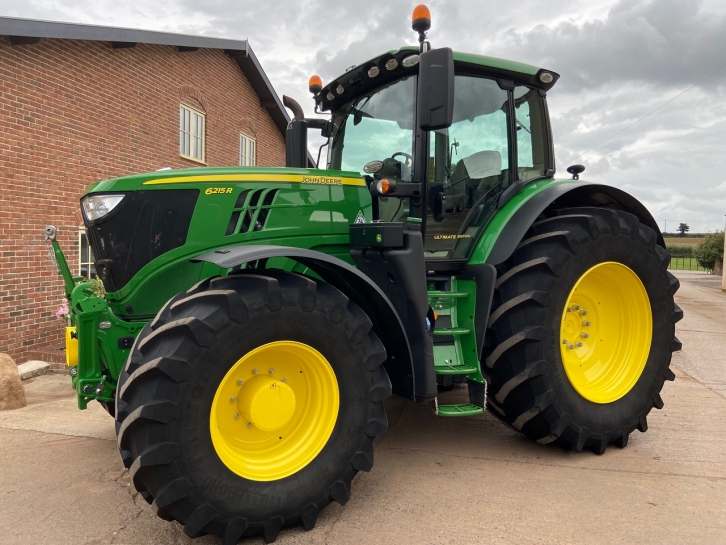 John Deere 6215R Ultimate Edition