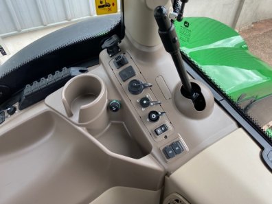 John Deere 6215R Ultimate Edition
