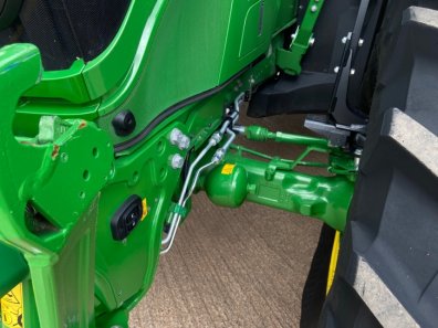 John Deere 6215R Ultimate Edition