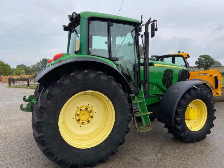 John Deere 6920S