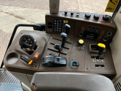 John Deere 6920S