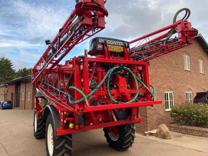 Bateman RB35 sprayer