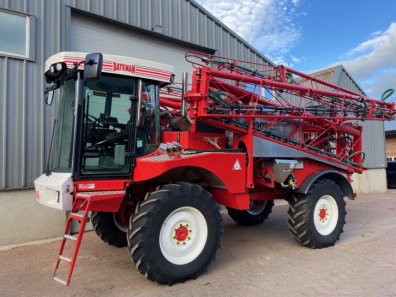 Bateman RB35 sprayer