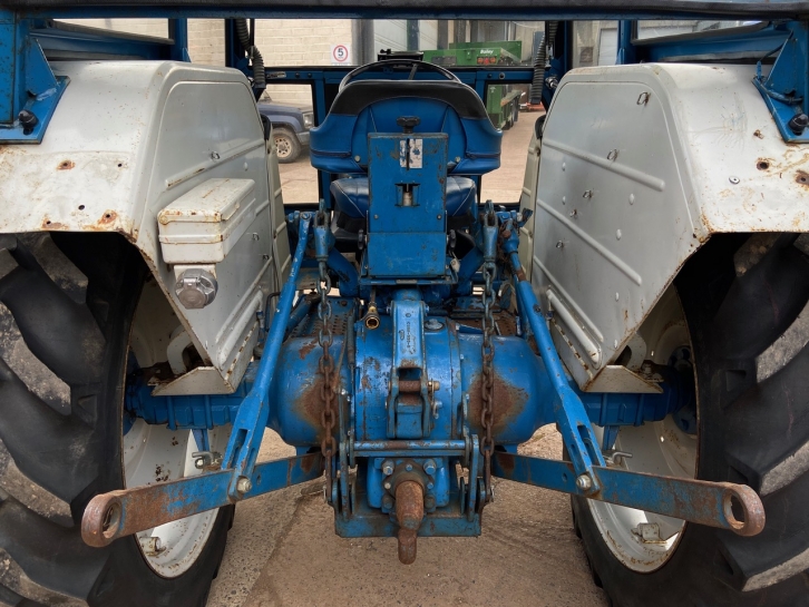 Ford 4600