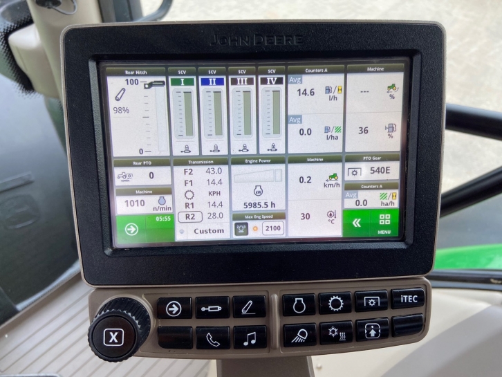 John Deere 6175R