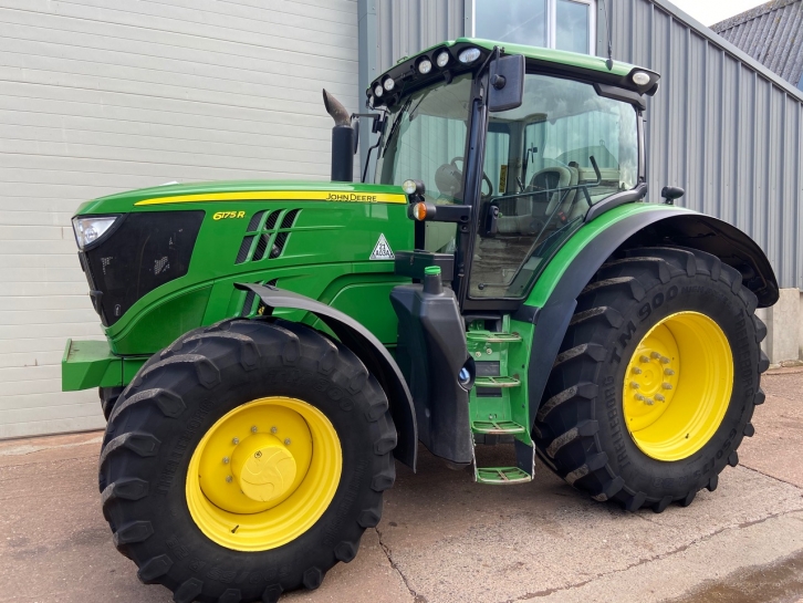 John Deere 6175R