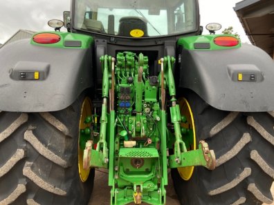 John Deere 6175R