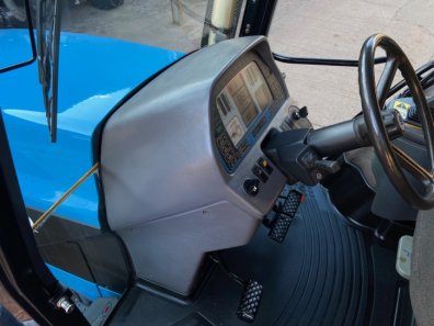 New Holland 8770
