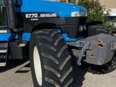 New Holland 8770