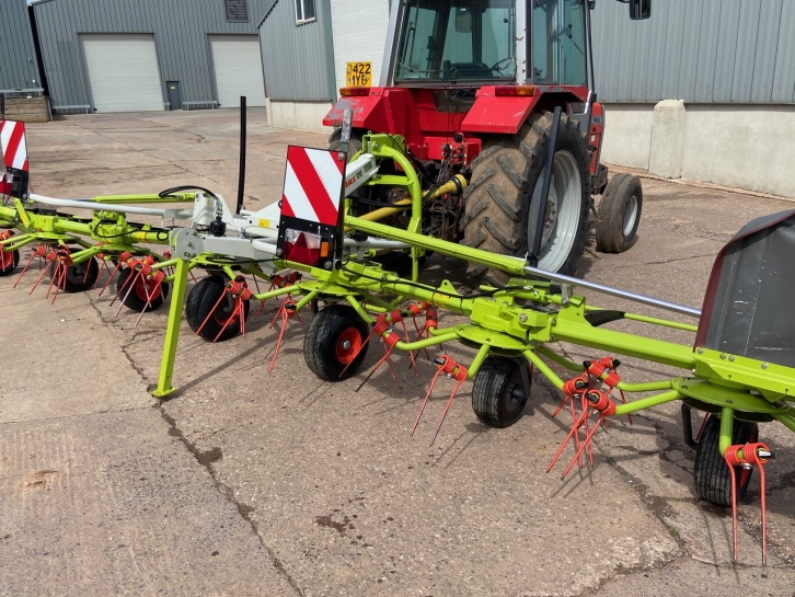 Claas Volto 900