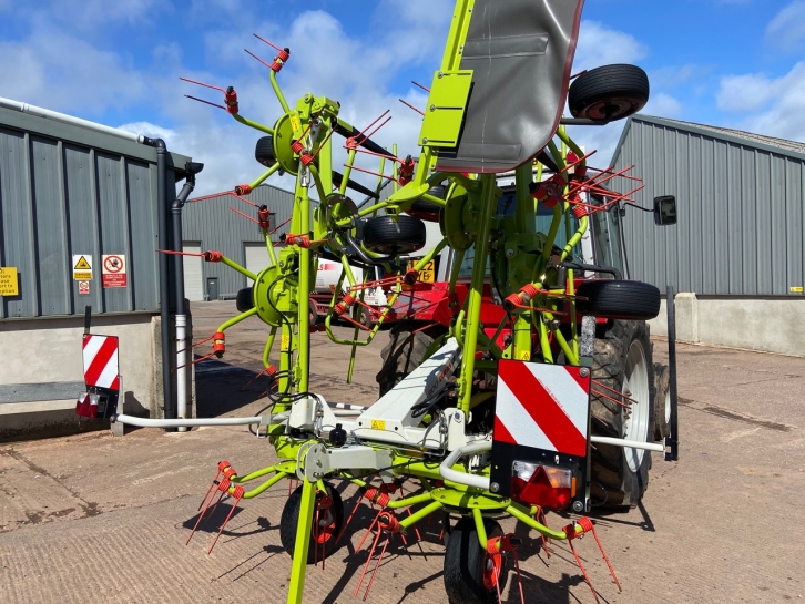 Claas Volto 900