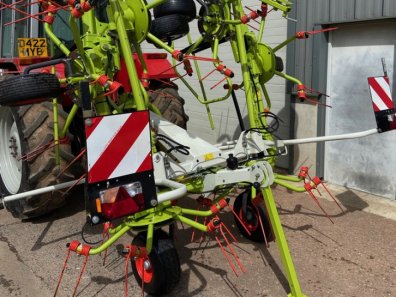 Claas Volto 900