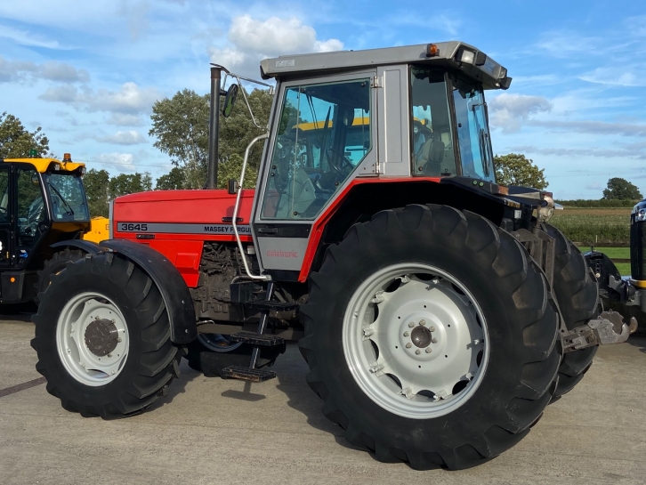 Massey Ferguson 3645