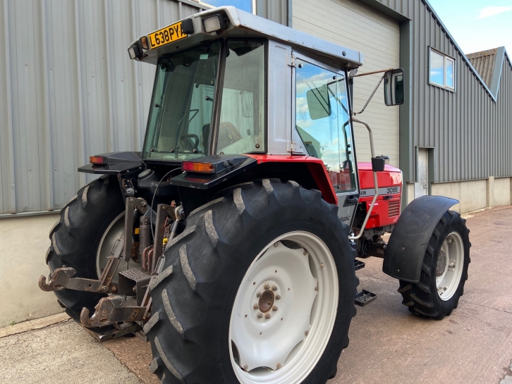 Massey Ferguson 3095