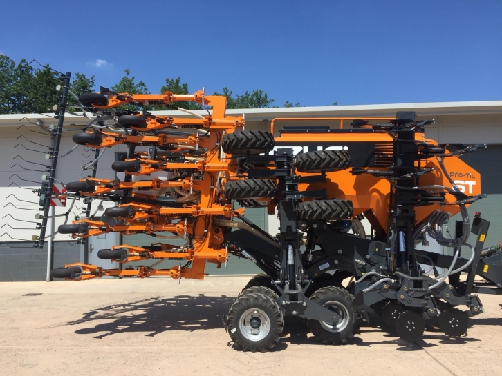 Mzuri Pro-Till 6T drill