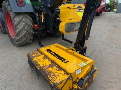 McConnel 5570 hedge trimmer