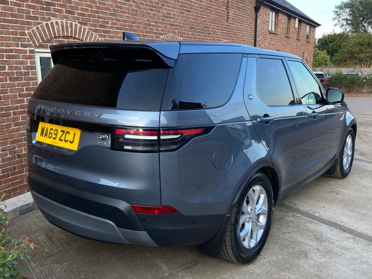 Land Rover Discovery Commercial TD6