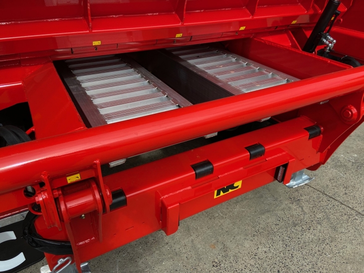 NC 16 Ton dump trailer