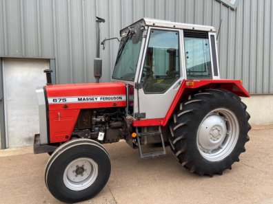 Massey Ferguson 675