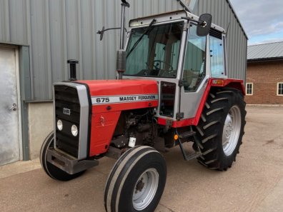 Massey Ferguson 675
