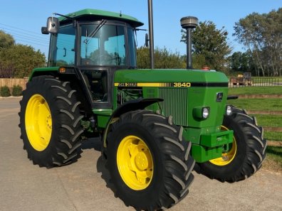John Deere 3640