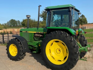 John Deere 3640