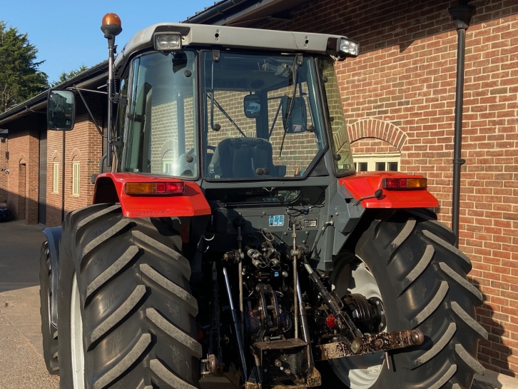 Massey Ferguson 4245