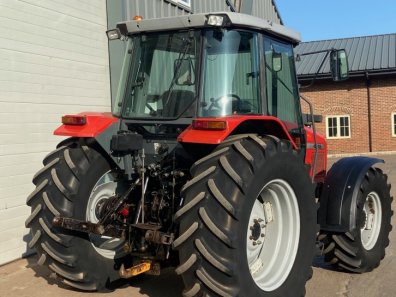 Massey Ferguson 4245