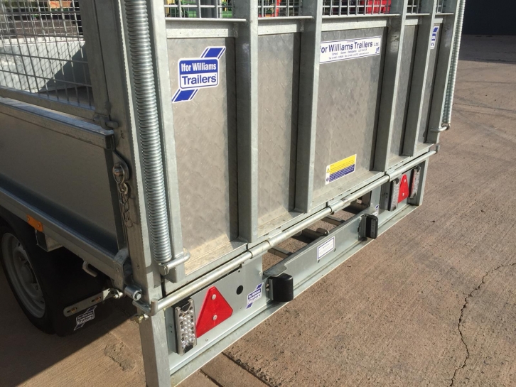 Ifor Williams LT105 trailer