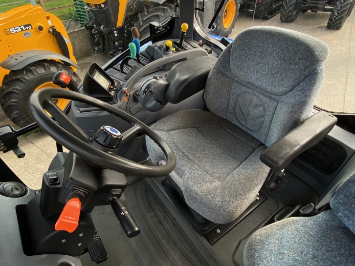 New Holland TSA 135
