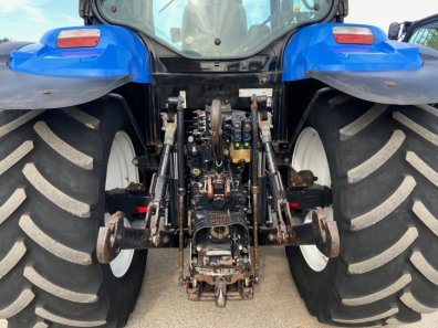 New Holland TSA 135