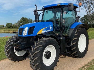New Holland TSA 135