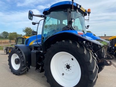 New Holland TSA 135