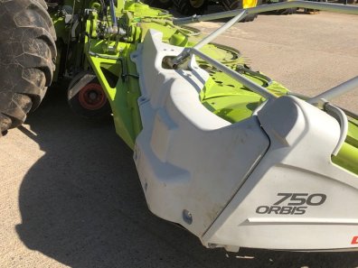 Claas Orbis 750