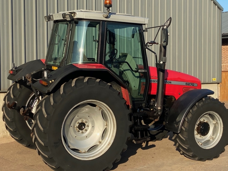 Massey Ferguson 6270