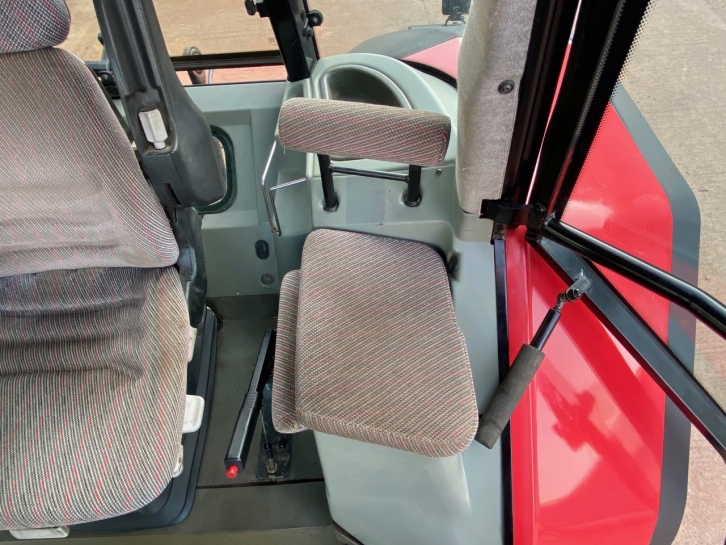 Massey Ferguson 6270