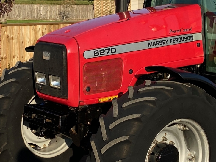 Massey Ferguson 6270