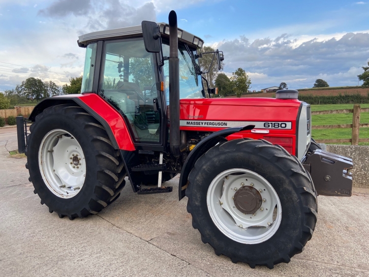 Massey Ferguson 6180