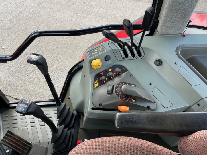 Massey Ferguson 6180