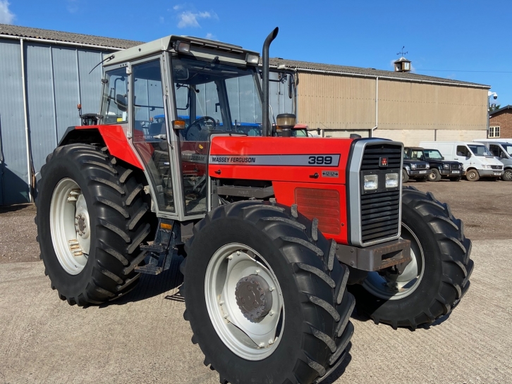Massey Ferguson 399