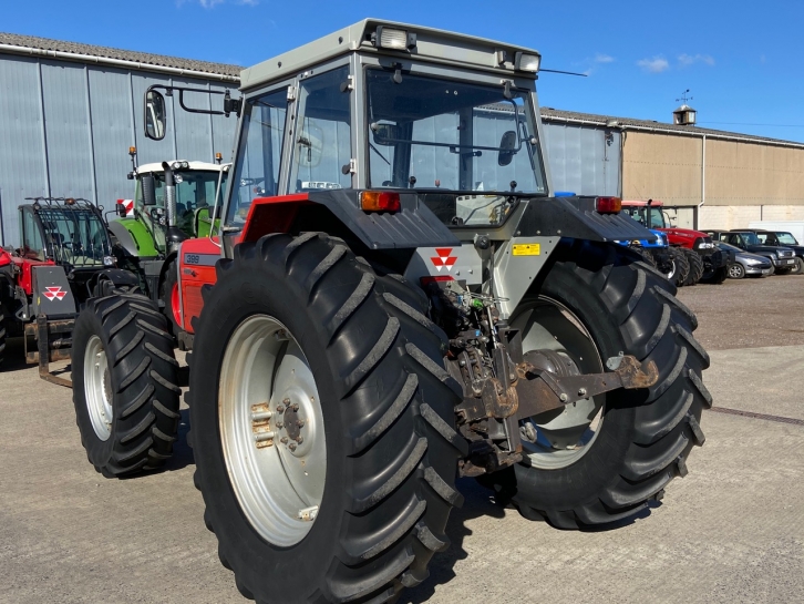 Massey Ferguson 399