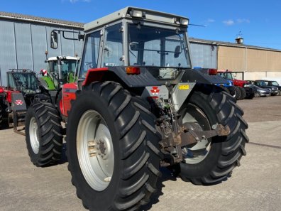 Massey Ferguson 399