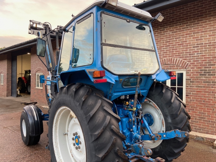 Ford 7710