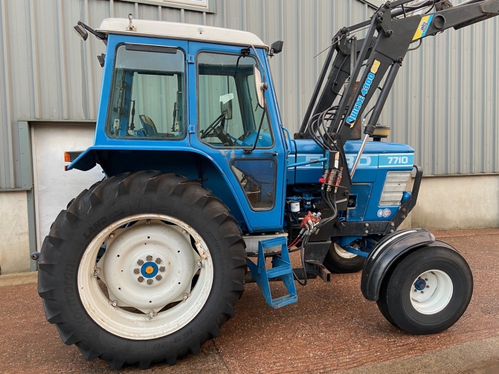 Ford 7710