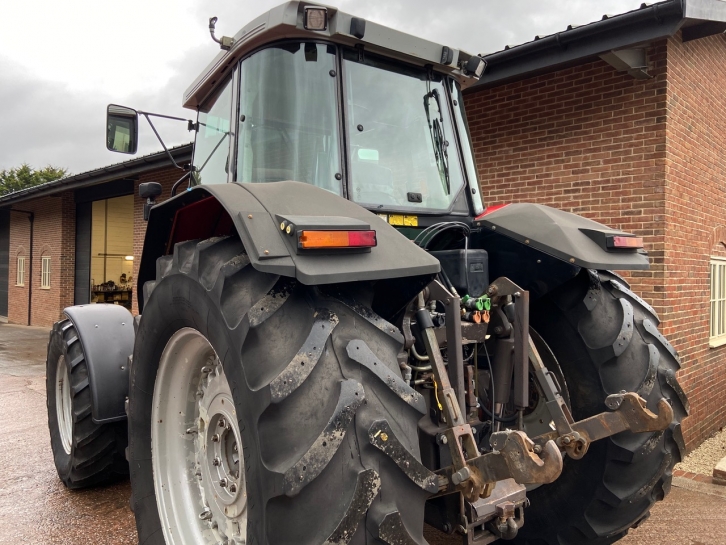 Massey Ferguson 8160