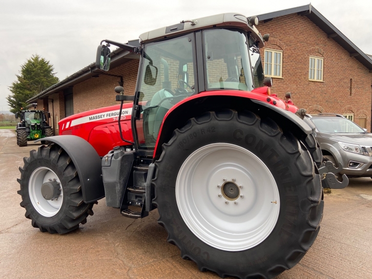Massey Ferguson 7480