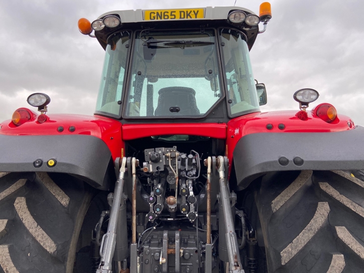 Massey Ferguson 7726 Efficient