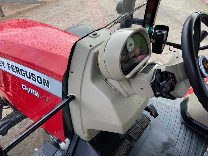 Massey Ferguson 7719S Exclusive